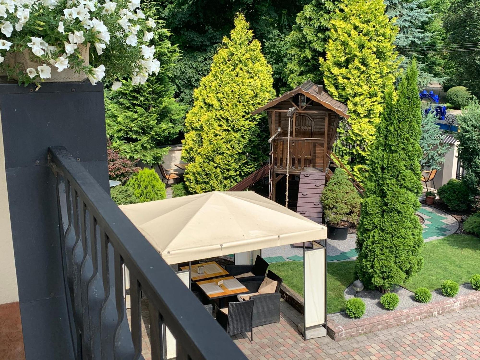 Apartment Eney Lviv Eksteriør billede